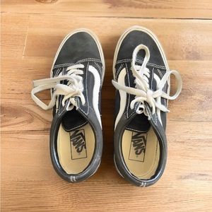 low vans women’s 8 old skool